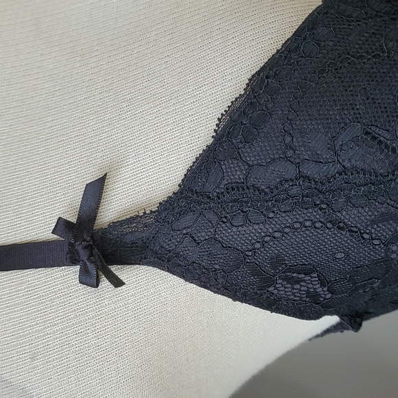 Black lace sexy push up bra, size 34B. Good used condition. - Picture 2 of 9